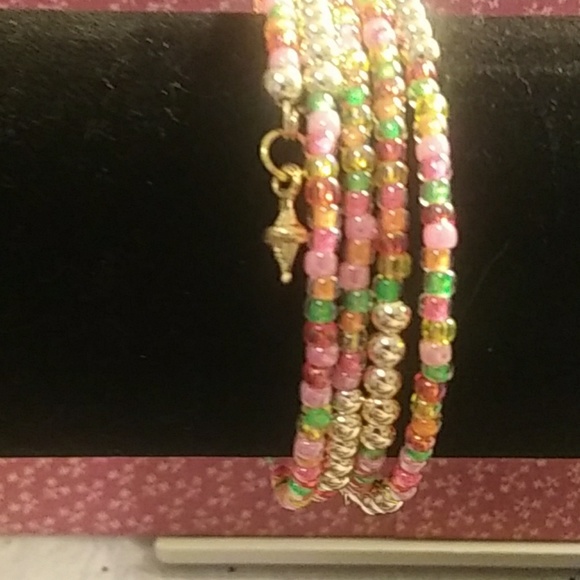 A BUNDLE OF 2 MEMORY WIRE BRACELETS - Picture 4 of 6